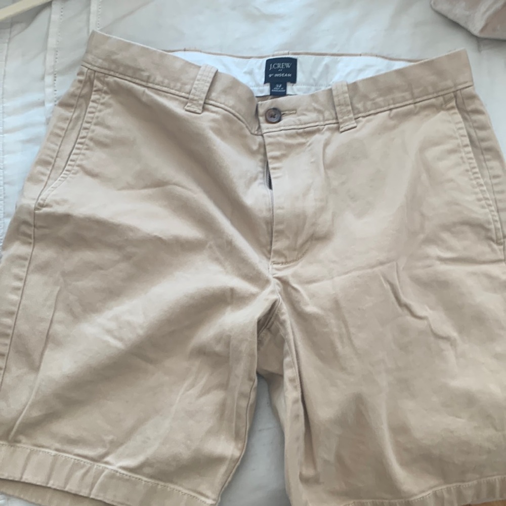 Men’s JCrew khaki shorts size 32